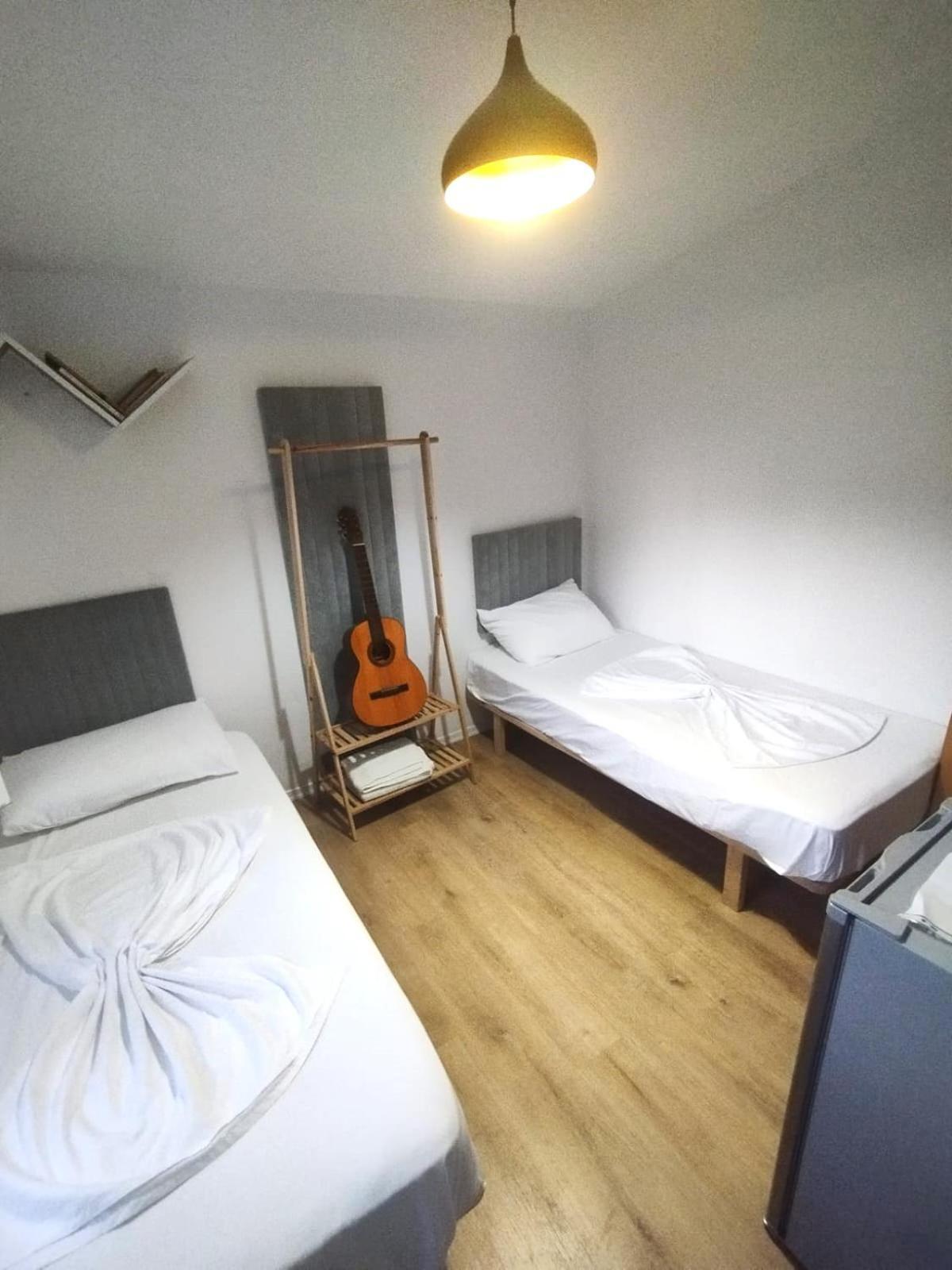 2 Single Bedroom Tirana Exterior foto